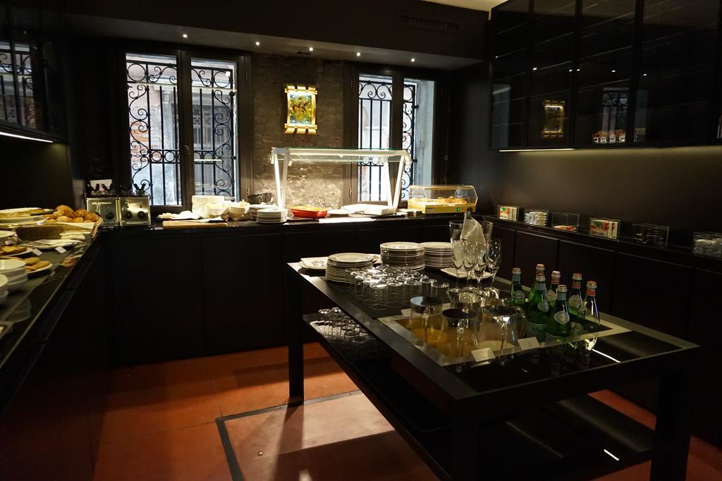 Hotel L'Orologio Venezia - Wtb Hotels Bagian luar foto