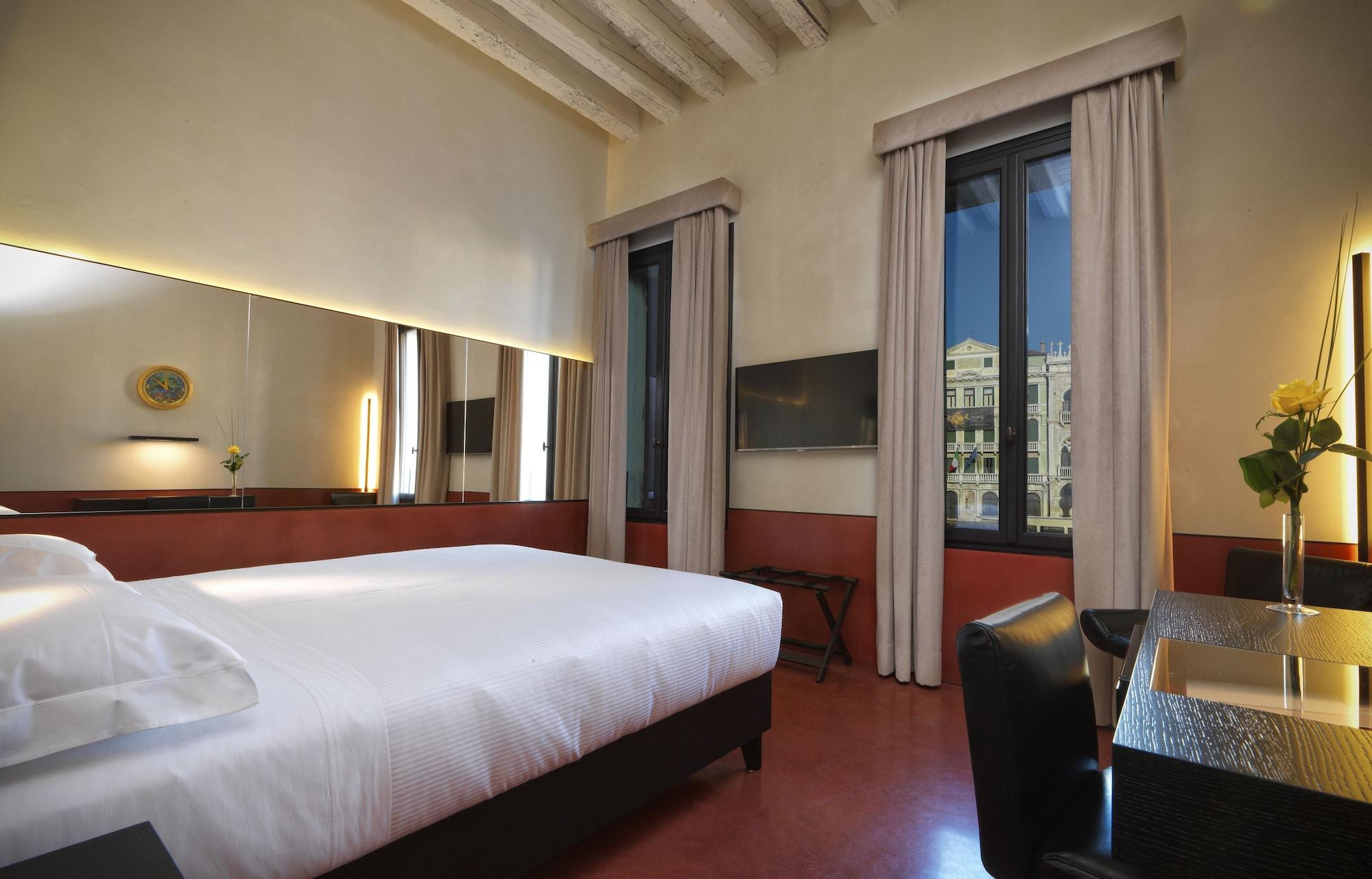 Hotel L'Orologio Venezia - Wtb Hotels Bagian luar foto