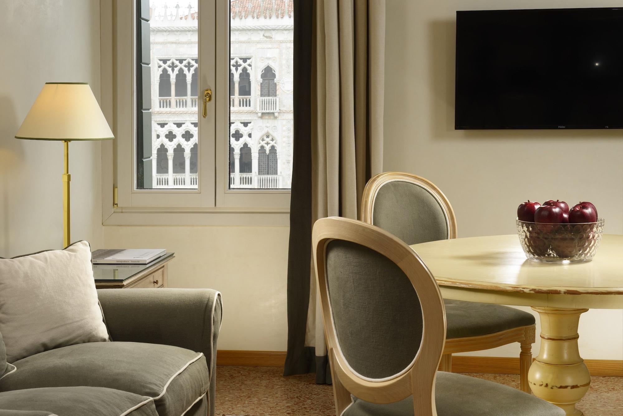 Hotel L'Orologio Venezia - Wtb Hotels Bagian luar foto