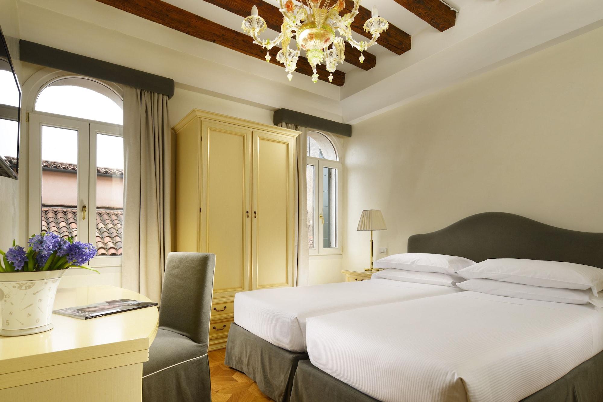 Hotel L'Orologio Venezia - Wtb Hotels Bagian luar foto