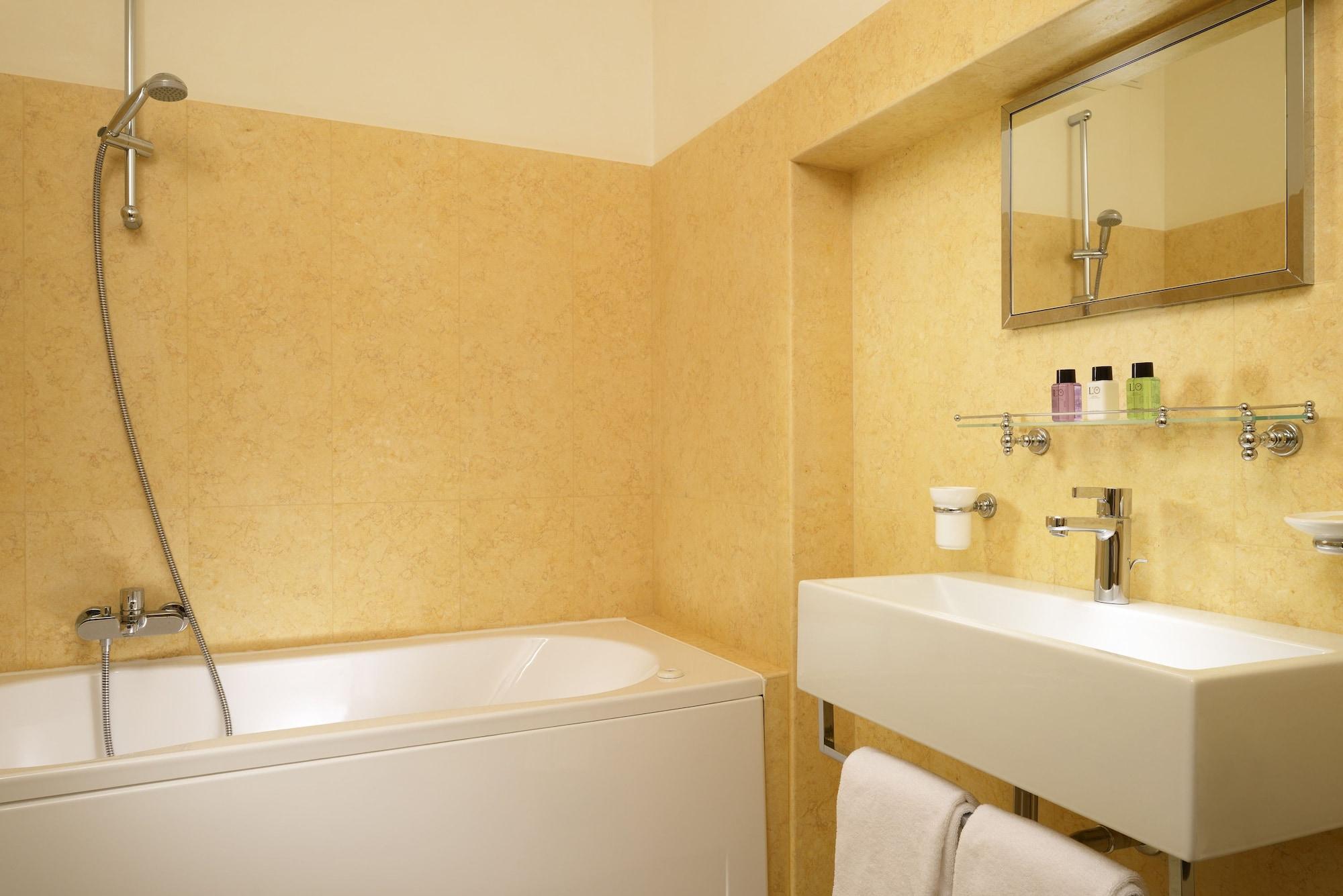 Hotel L'Orologio Venezia - Wtb Hotels Bagian luar foto